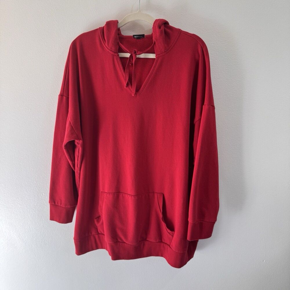 Torrid Sweatshirt Pullover 2X Red Hoodie Pockets Soft Fleece Lined Holiday Comfy